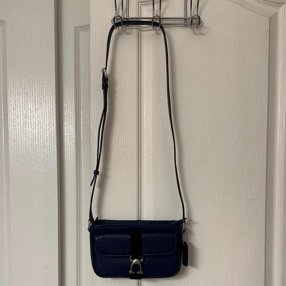 Coach Beck Slim File Crossbody Bag